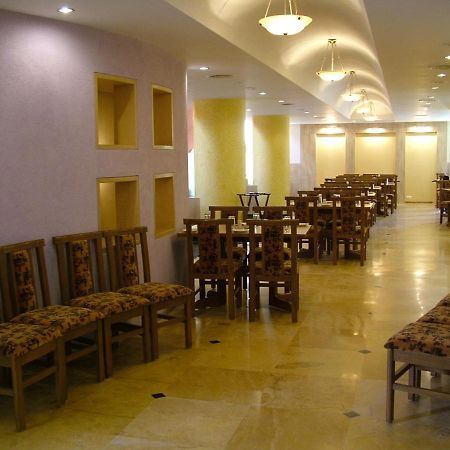 Hotel City Park, 索拉普 外观 照片