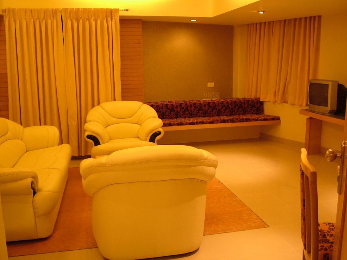 Hotel City Park, 索拉普 外观 照片
